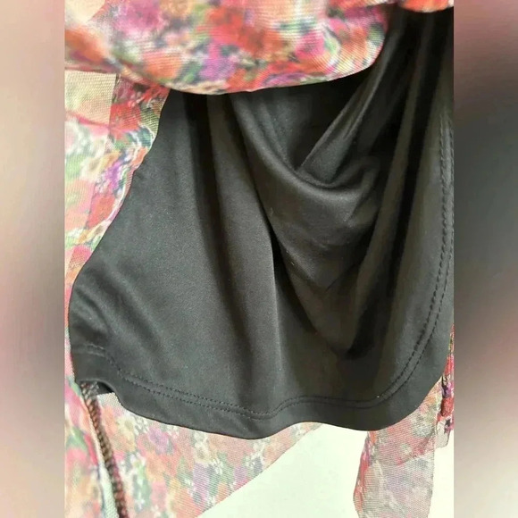 NWT BCBGeneration Floral Bodycon Dress | size 2 - Picture 4 of 14